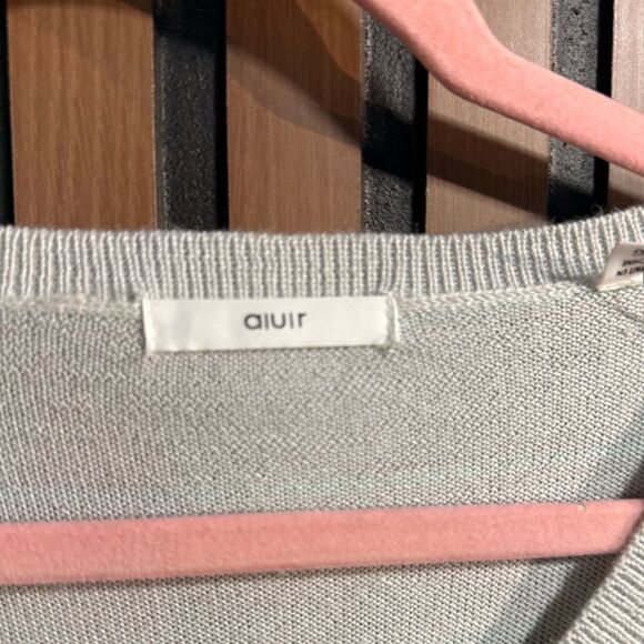 NWOT ALUIR V-Neck Sweater SZ XL - Picture 4 of 6